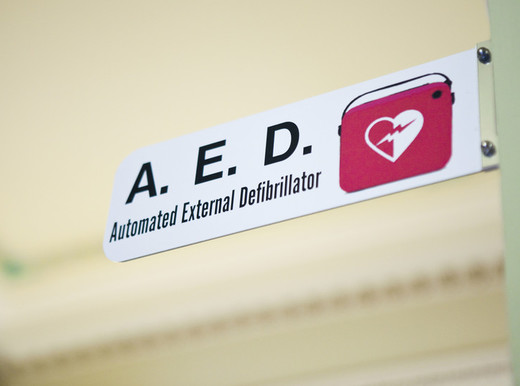 A chi serve la canotta che fa da defibrillatore?