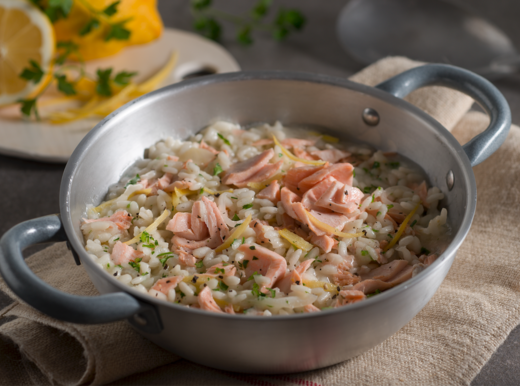 Risotto delicato con Salmone e scorza di limone